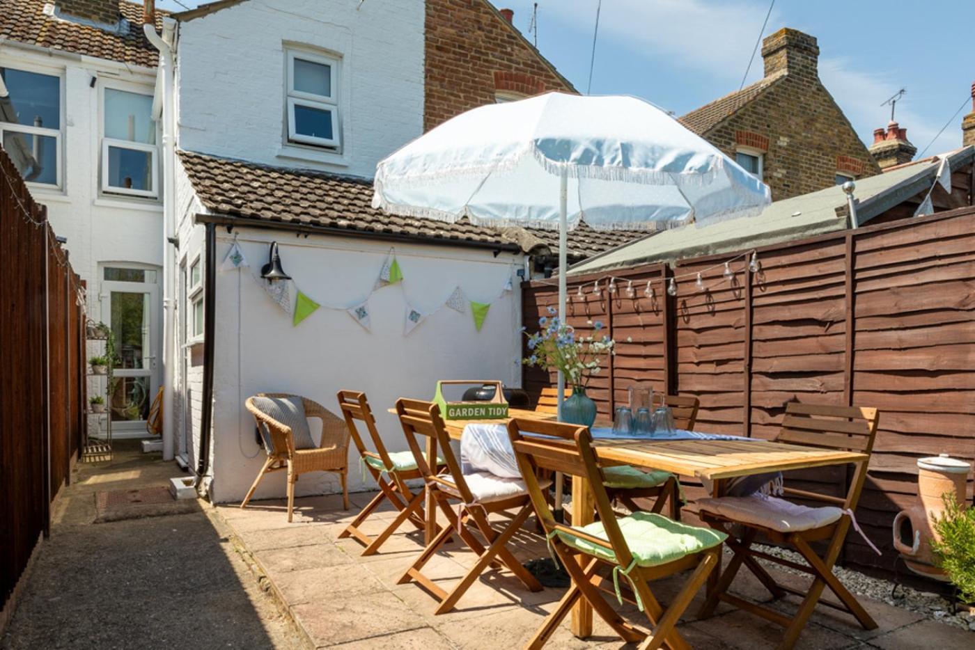 Furlong Place Whitstable Esterno foto